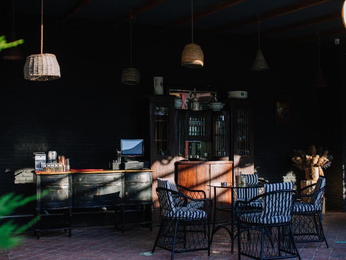 Esquisse Design Hotel Телави Екстериор снимка